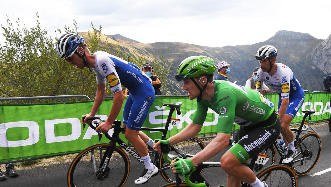 Tour de France: Sam Bennett retains green jersey on complicated day