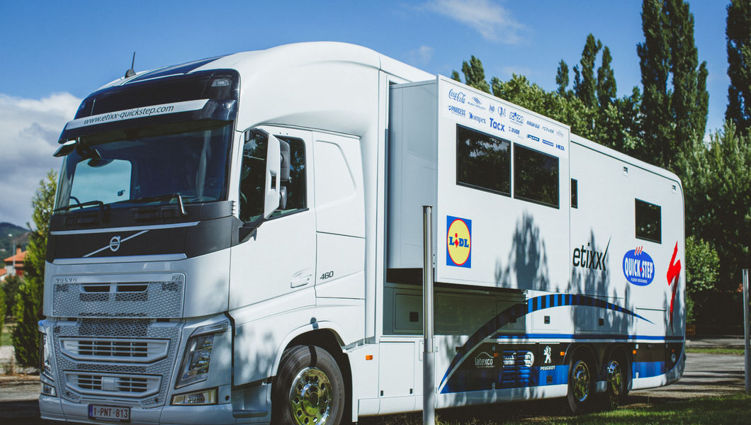 Etixx – Quick-Step presents its new mobile home