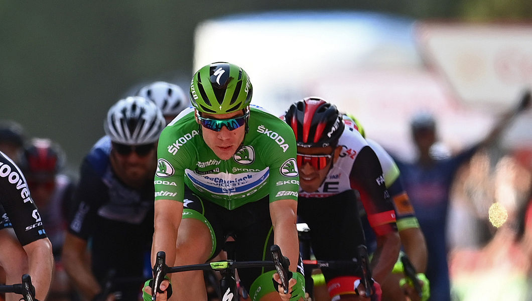 Vuelta a España: Jakobsen keeps green after savage mountain stage