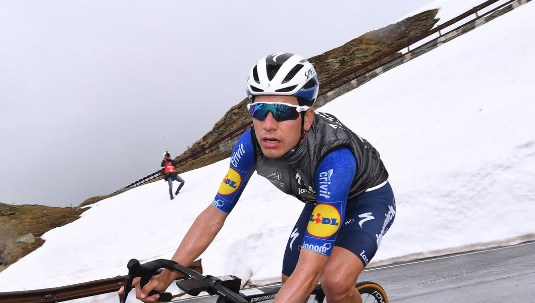 Giro d’Italia: Almeida fights hard on last mountain stage