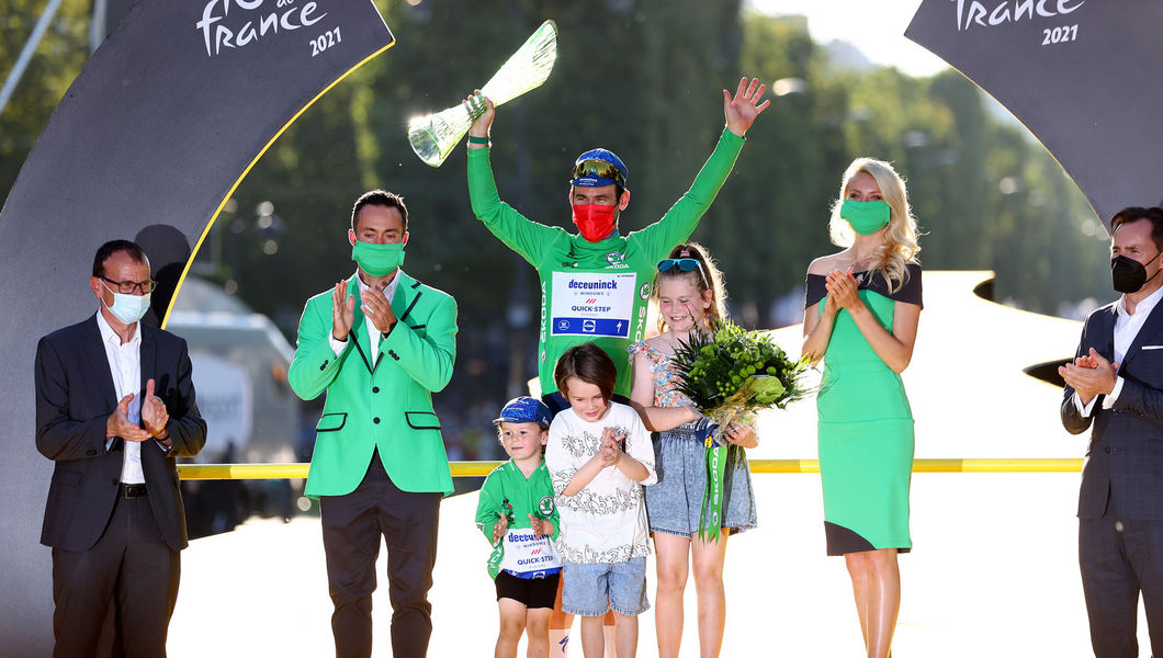 Mark Cavendish pakt groene trui in Tour de France