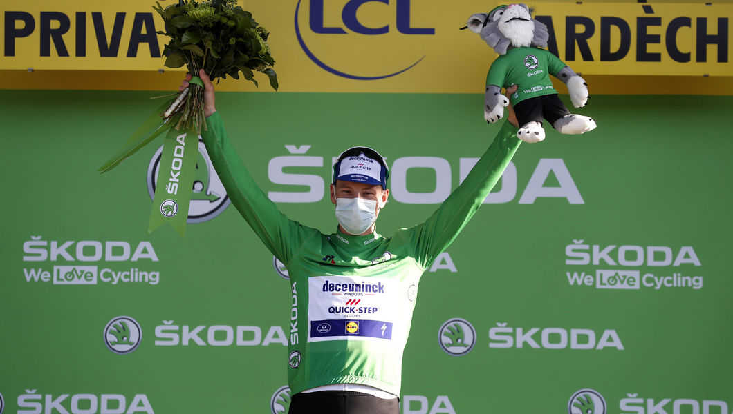 Bennett pakt groene trui in Tour de France