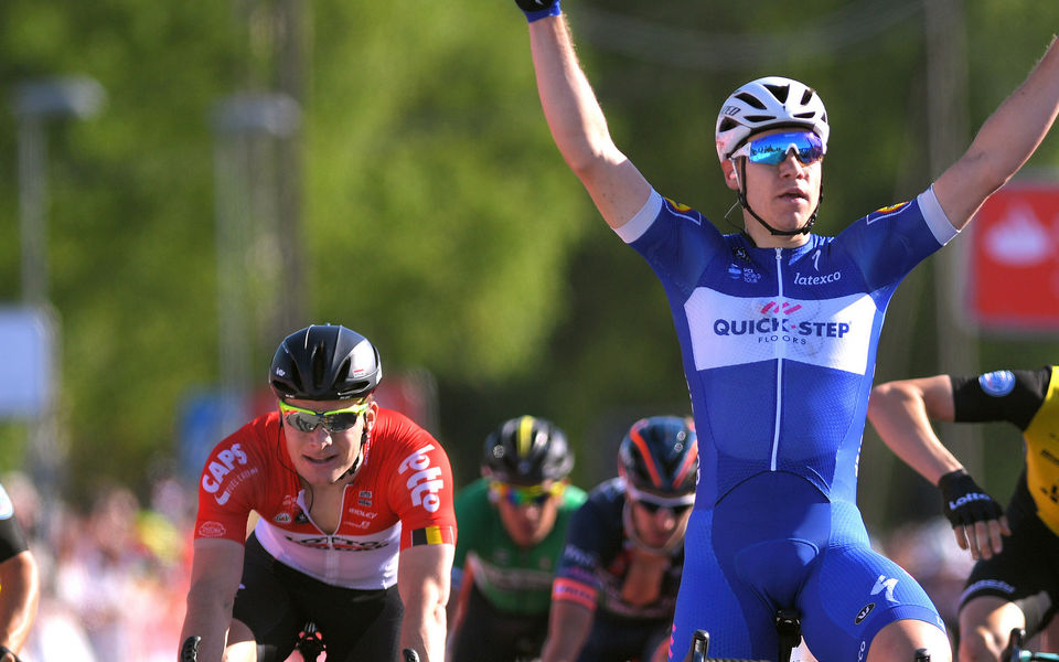 Jakobsen sprints to victory on Tour des Fjords stage 1