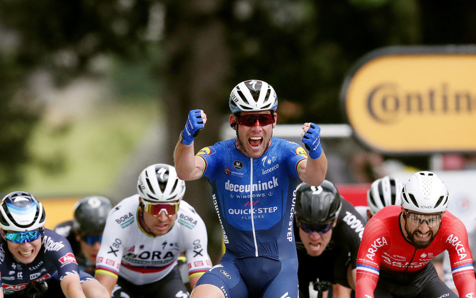 Mark Cavendish wins again at the Tour de France