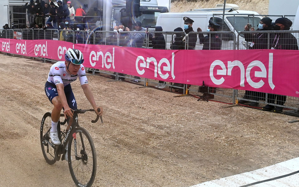 Evenepoel shows amazing resilience on rough Giro d’Italia finish