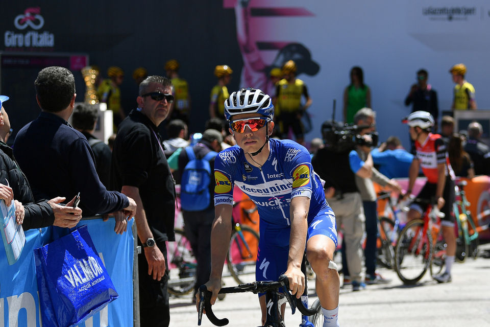 James Knox leaves the Giro d’Italia