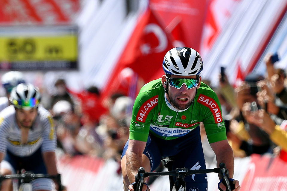 Cavendish keeps Tour of Turkey green jersey