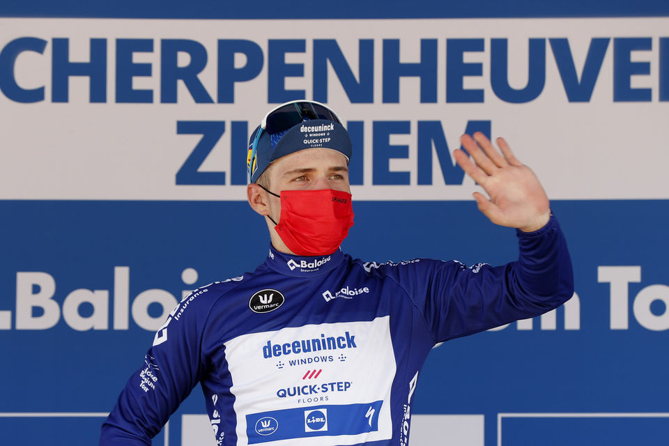 Remco Evenepoel remains in blue at the Belgium Tour