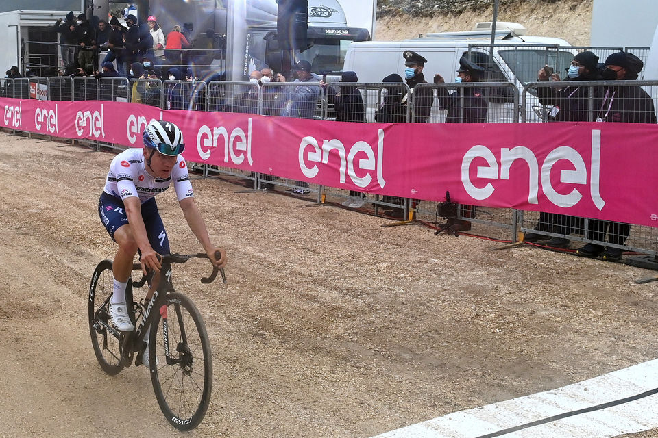 Evenepoel shows amazing resilience on rough Giro d’Italia finish
