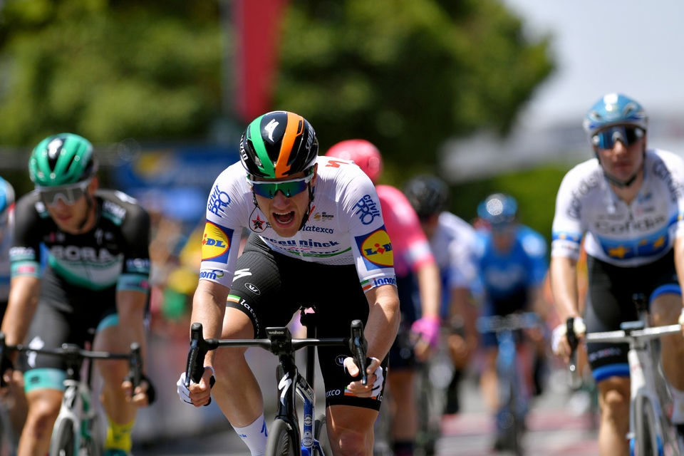 Bennett seizes the day at the Tour Down Under